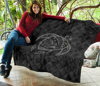 Hawaii Turtle Kanaka Map Hibiscus Poly Premium Quilt - Gray - Polynesian Pride