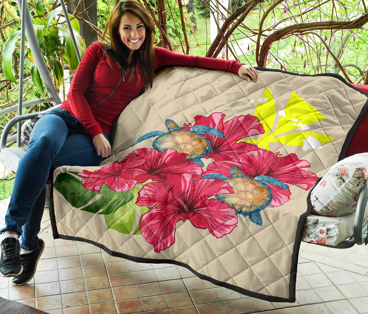 Hawaii Turtle Hibiscus Beige Simple Style - Premium Quilt AH - Polynesian Pride