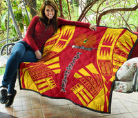 Papua New Guinea Premium Quilt - Papua New Guinea Coat Of Arsms Polynesian Yellow Tattoo - Polynesian Pride