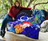 Vanuatu Premium Quilt - Humpback Whale with Tropical Flowers (Blue) - Polynesian Pride