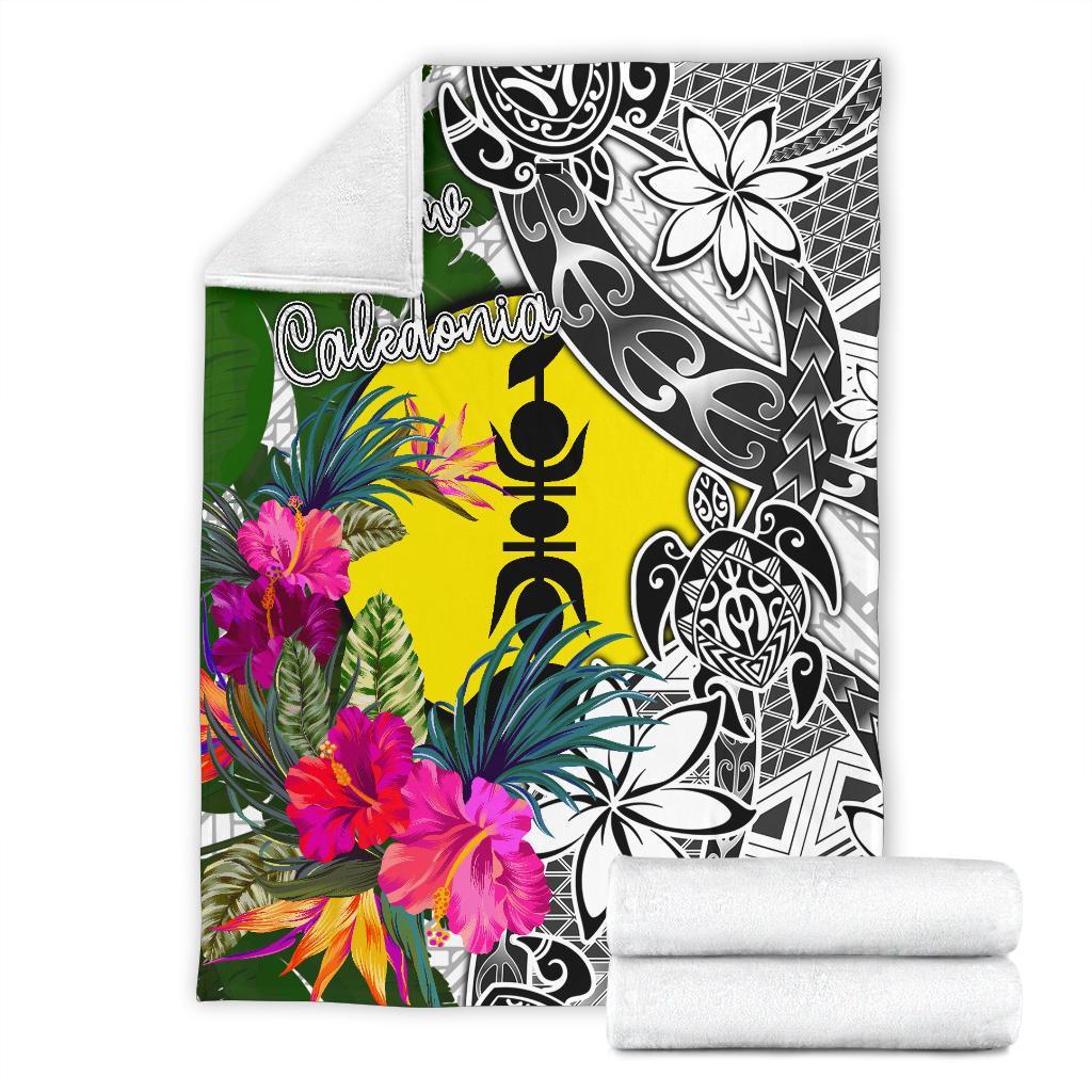 New Caledonia Premium Blanket White - Turtle Plumeria Banana Leaf - Polynesian Pride