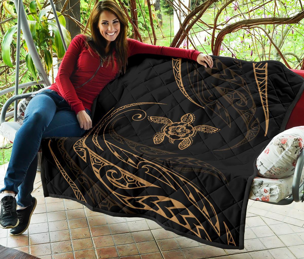 Hawaii Turtle Hibicus Premium Quilt - Frida Style - Gold - Polynesian Pride