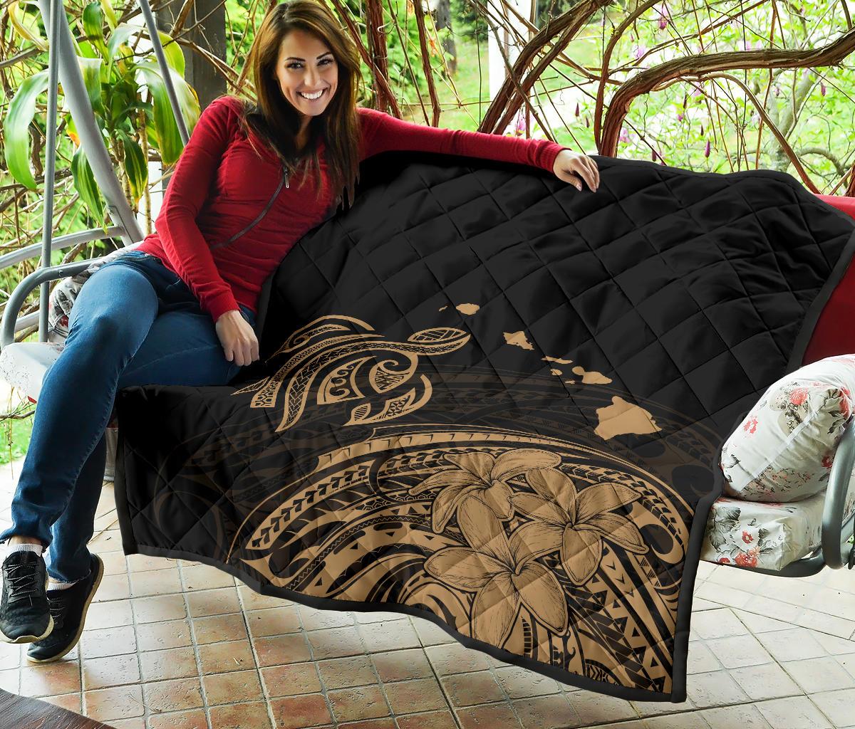 Hawaii Map Plumeria Polynesian Gold Premium Quilt - Polynesian Pride