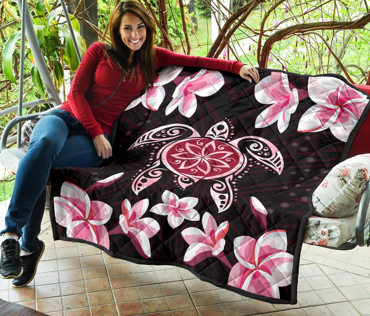 Hawaiian Pinky Turtle Plumeria Quilt - Polynesian Pride