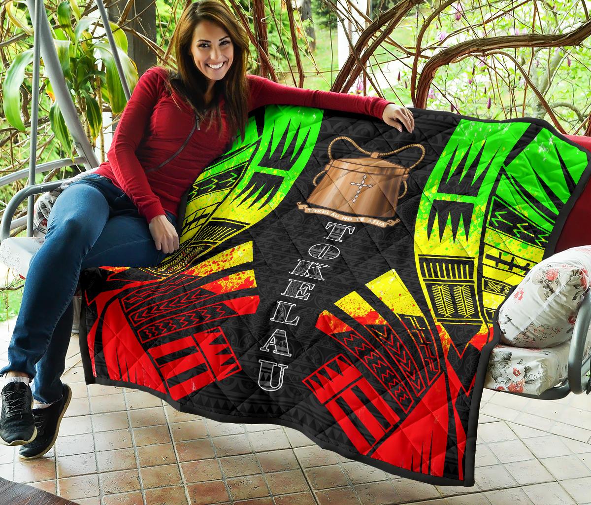 Tokelau Premium Quilt - Tokelau Coat Of Arms Polynesian Reggae Tattoo - Polynesian Pride