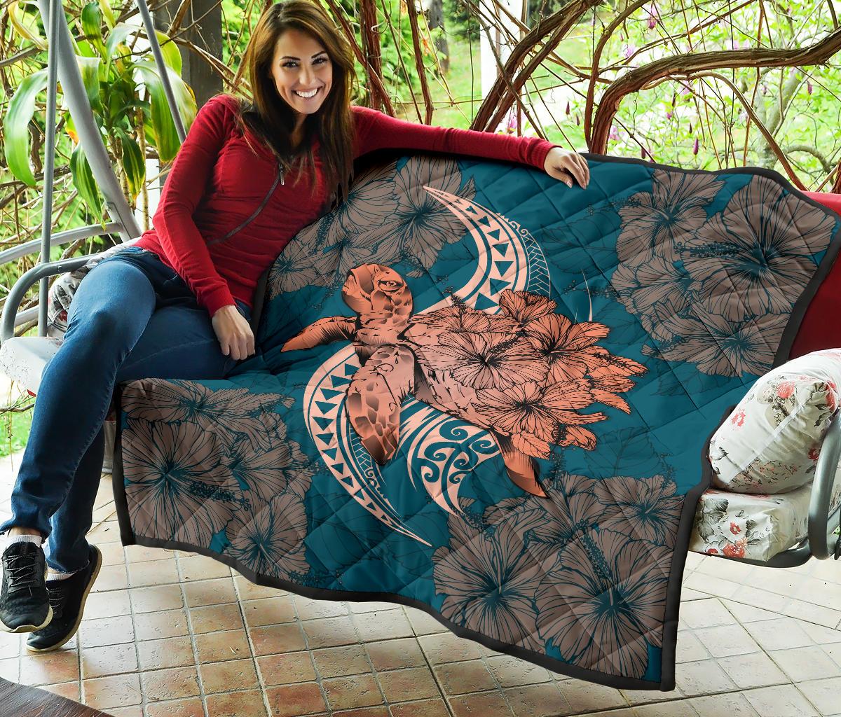 Hawaii Polynesian Turtle Hibiscus Premium Quilt - Orange - Polynesian Pride