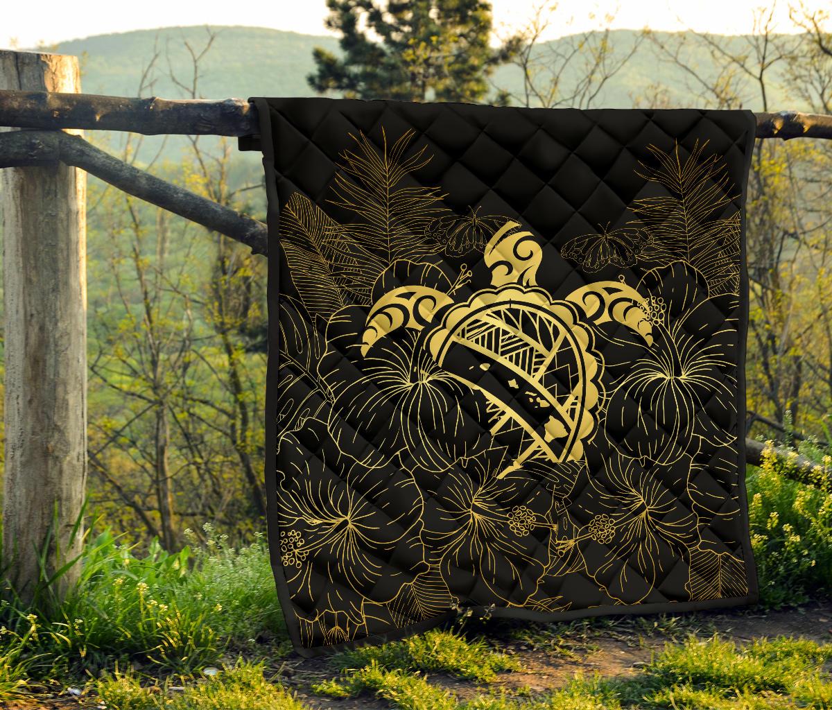 Hawaii Turtle Kanaka Golden Premium Quilt - Polynesian Pride