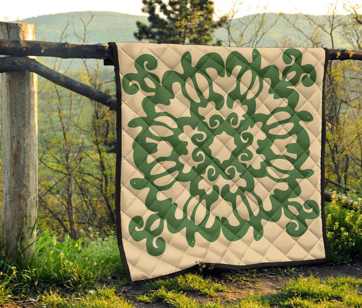 Hawaiian Quilt Turtle Pattern New Gold Premium Quilt - Skin Style - AH - Polynesian Pride