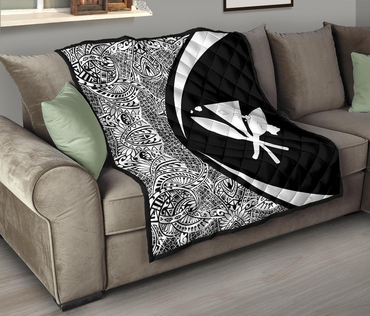 Hawaii Kanaka Polynesian Black And White Premium Quilt - Circle Style - Polynesian Pride