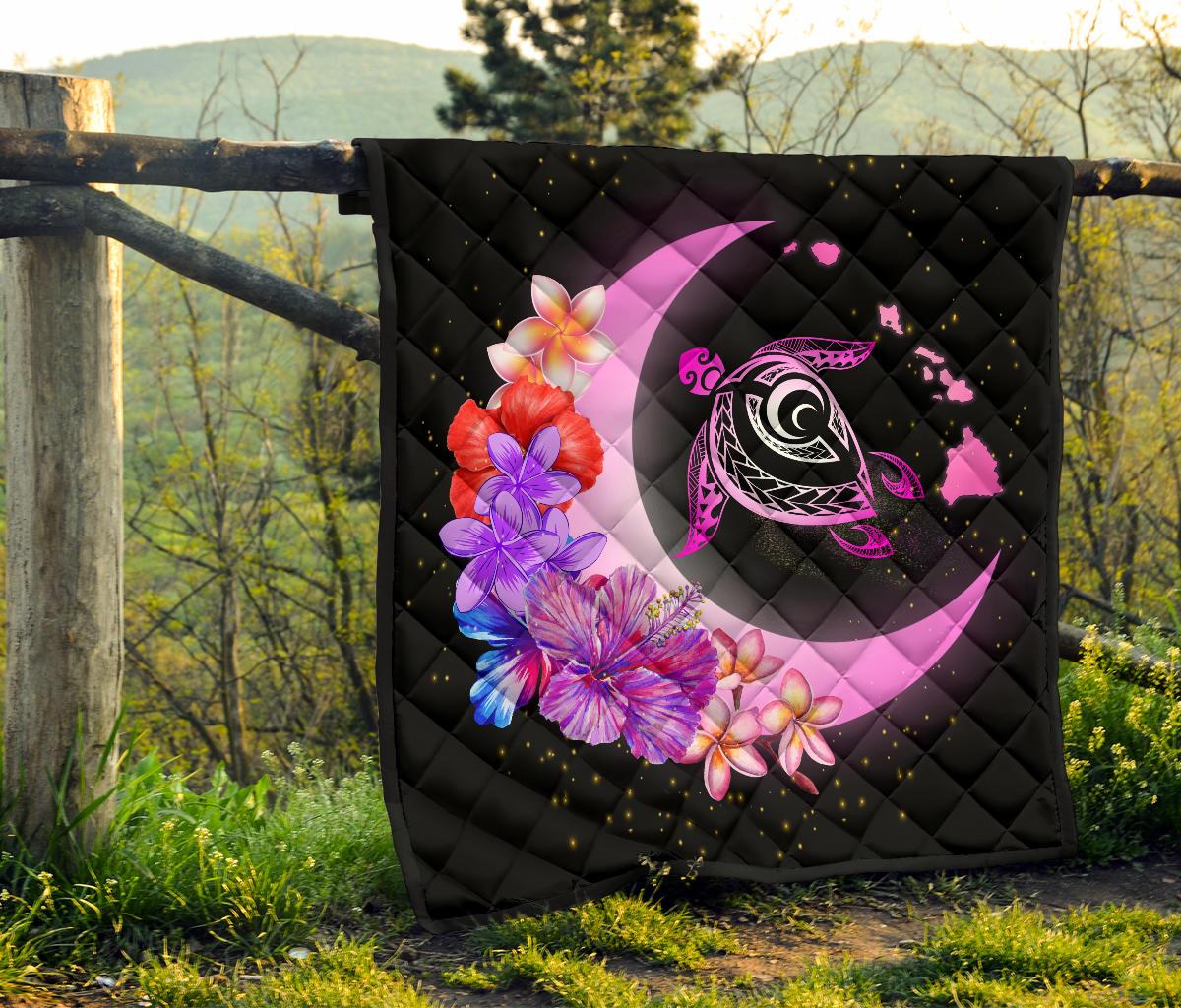 Hawaii Map Moon Star Turtle Plumeria Hibiscus Premium Quilt - Polynesian Pride