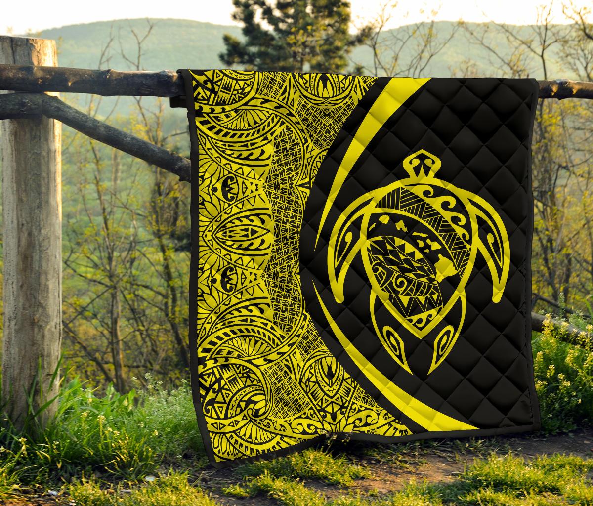 Hawaii Turtle Map Polynesian Premium Quilt - Yellow - Circle Style - Polynesian Pride