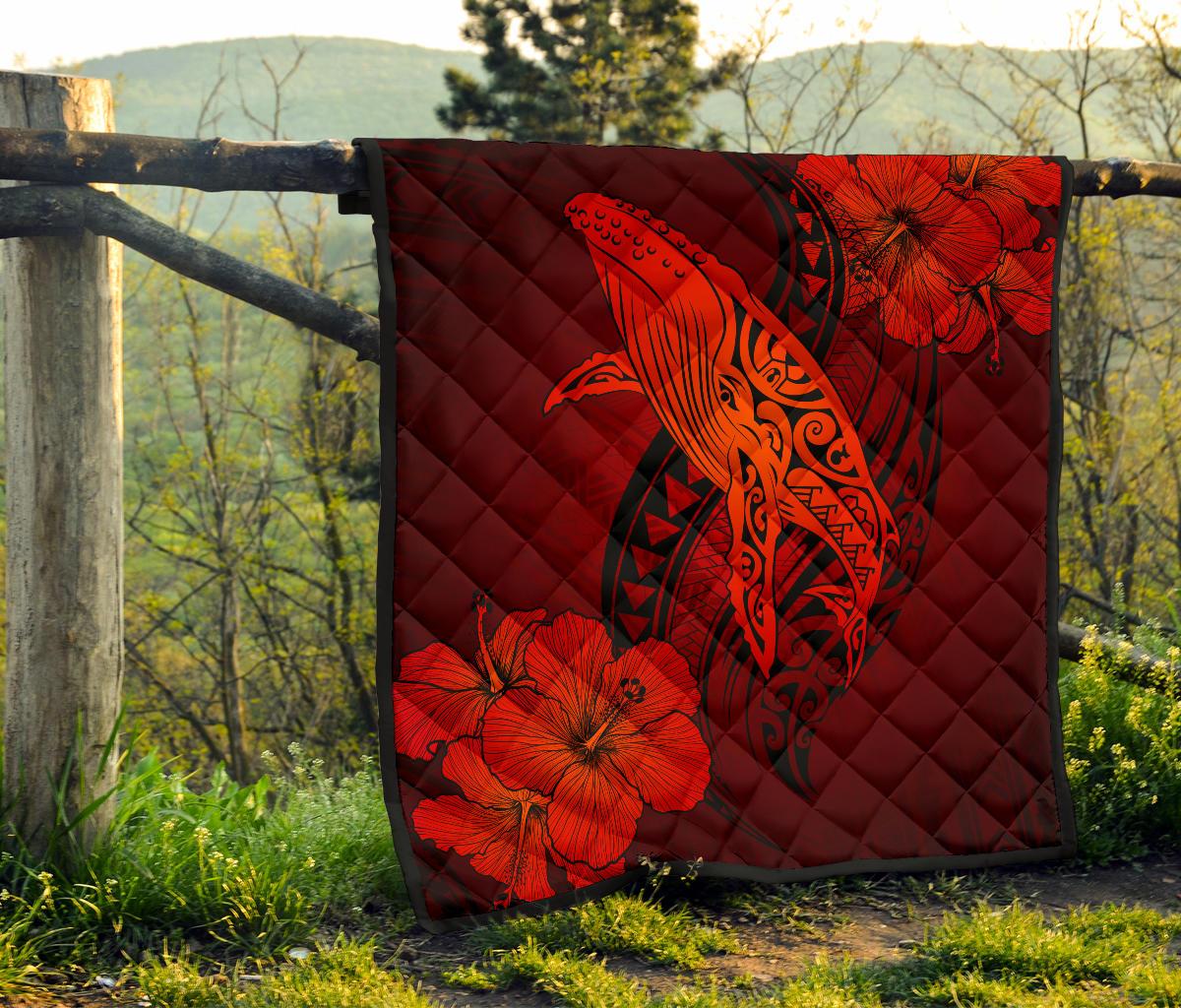 Hawaii Whale Swim Poly Red Premium Quilt - Polynesian Pride