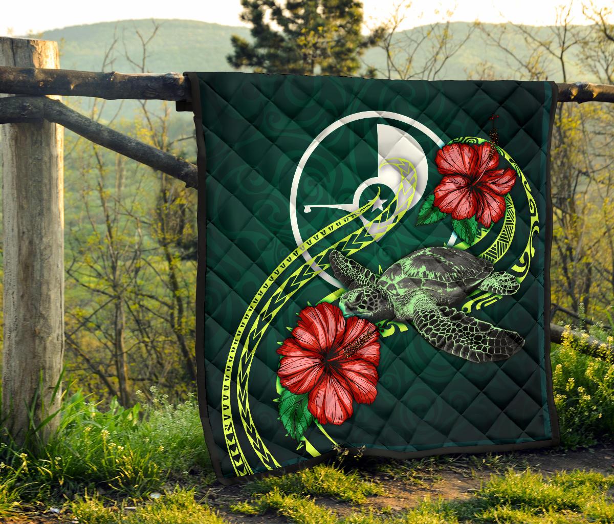 Yap Polynesian Premium Quilt - Green Turtle Hibiscus - Polynesian Pride