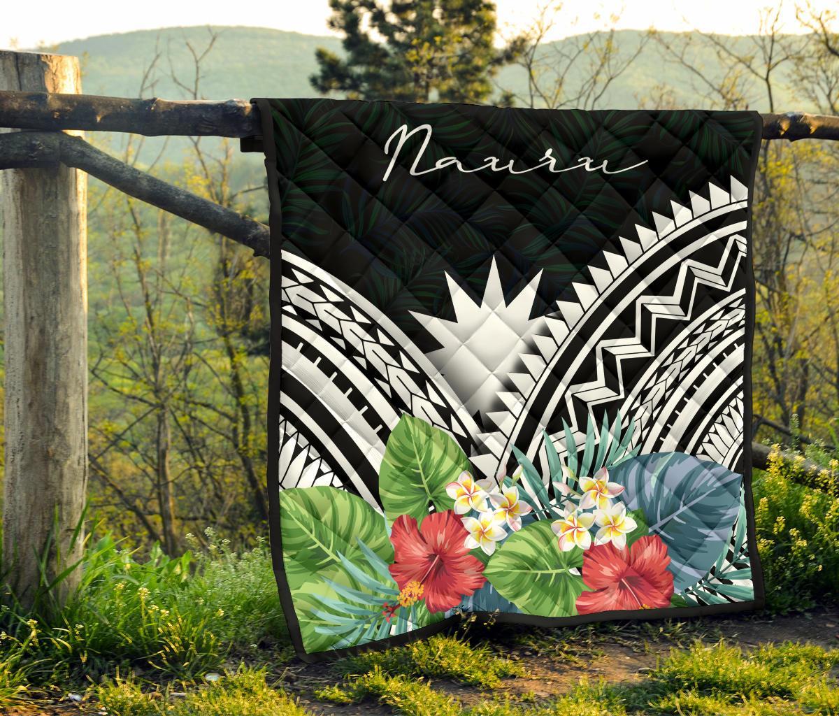 Nauru Premium Quilt - Nauru Coat of Arms & Polynesian Tropical Flowers White - Polynesian Pride