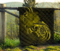 Hawaii Map Turtle Hibiscus Divise Yellow Polynesian Premium Quilt - Polynesian Pride