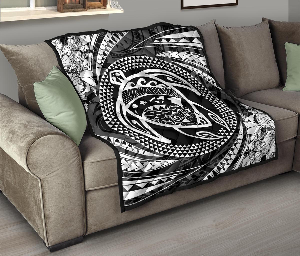 Hawaiian Kanaka Honu Hibiscus Tornando White Polynesian Premium Quilt - Polynesian Pride