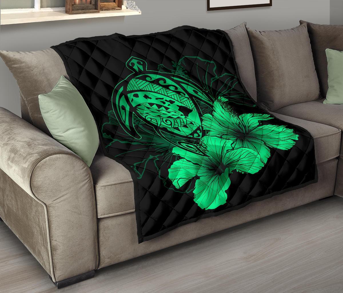 Hawaii Hibiscus Premium Quilt - Turtle Map - Pastel Green - Polynesian Pride