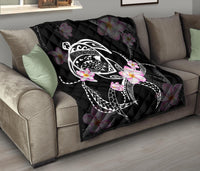 Hawaii Turtle Swim Poly Premium Quilt - Polynesian Pride