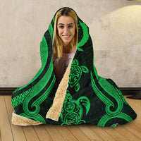 Pohnpei Hooded Blanket - Green Tentacle Turtle - Polynesian Pride